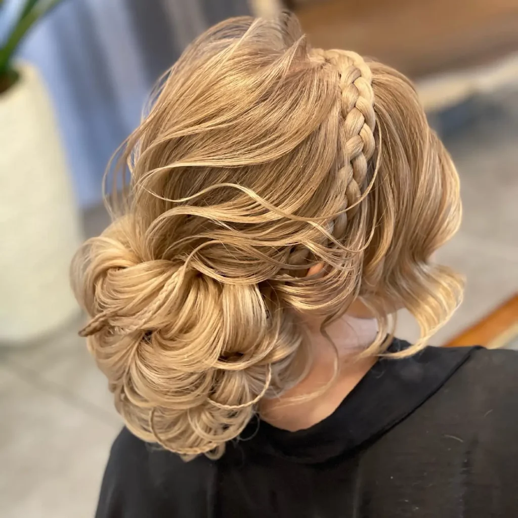 خدمات شینیون مو با سالن زیبایی شبنم نظیف - قیمت شینیون مو