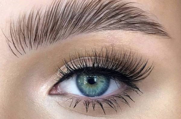 خدمات لیفت و لمینت مژه با سالن زیبایی شبنم نظیف - لیفت مژه حرفه ای